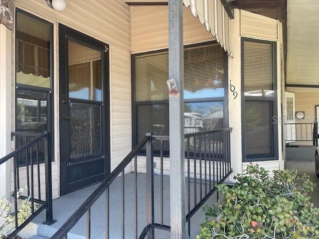 5707 45TH STREET — photo 1 of 28