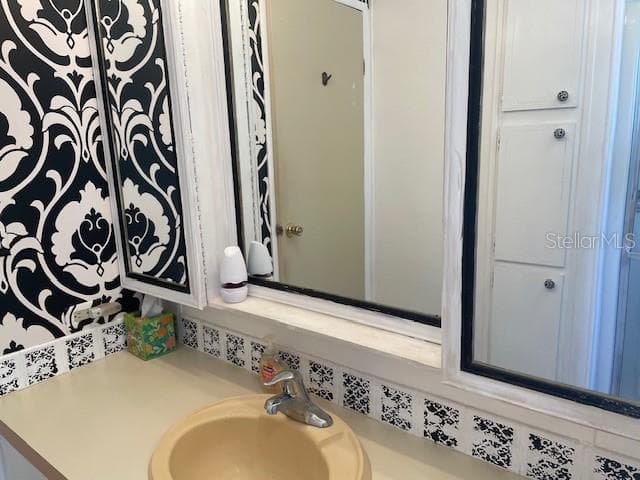 5707 45TH STREET — photo 12 of 28