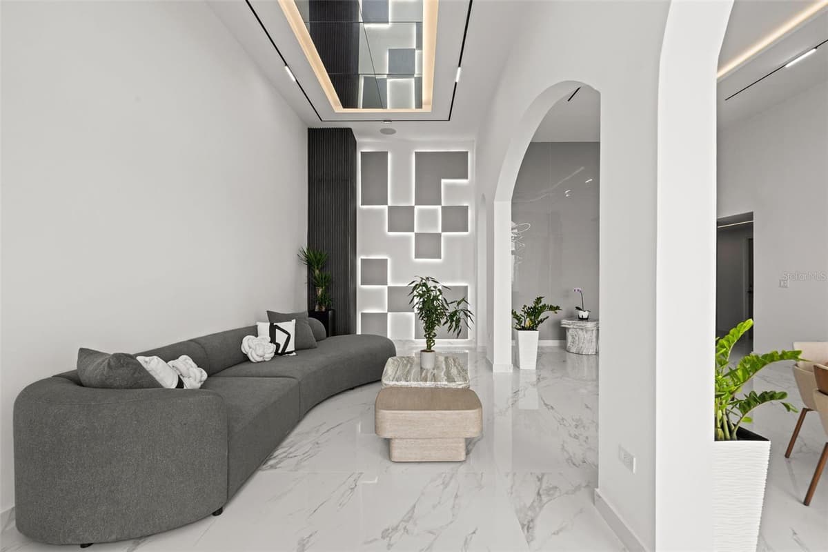1010 CALLE ORQUID — photo 15 of 40