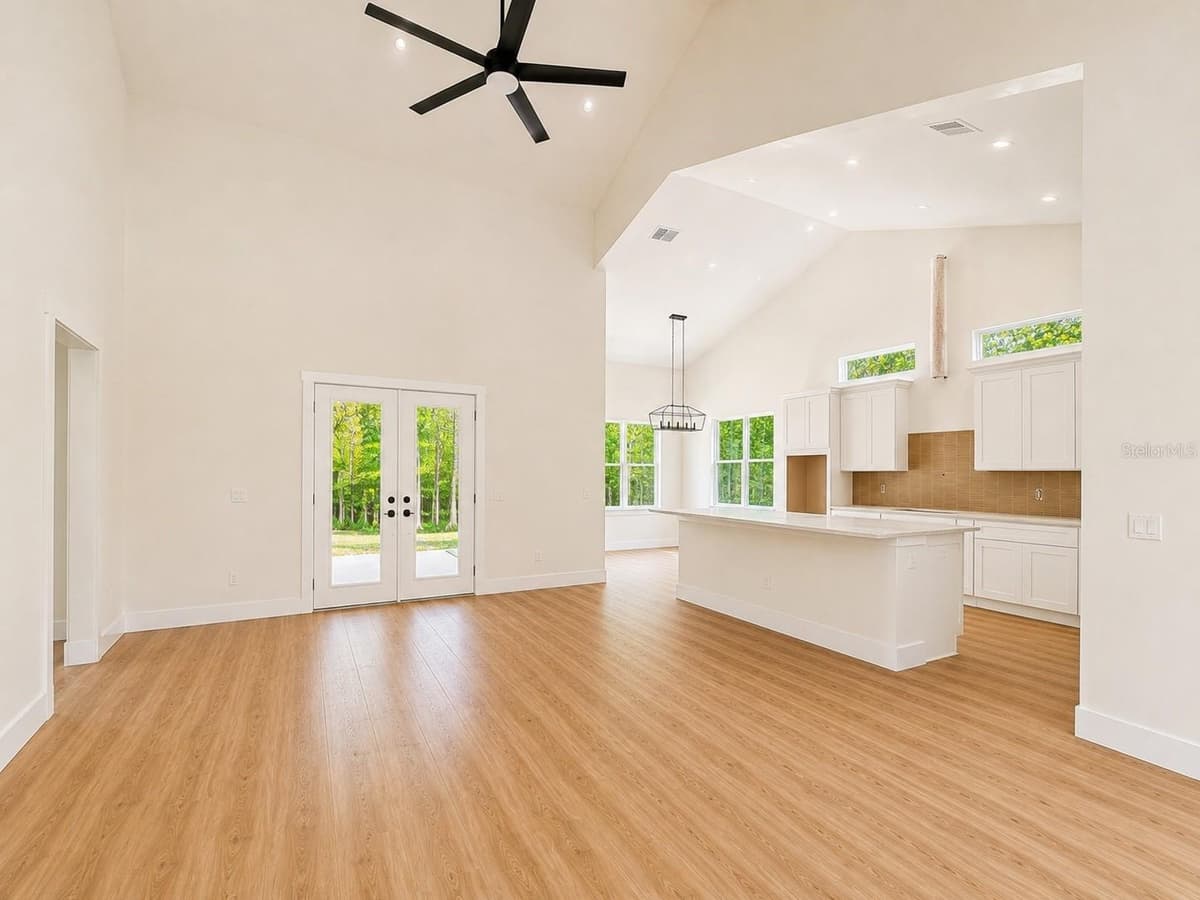 490 RIVERWOODS TRAIL — photo 3 of 8