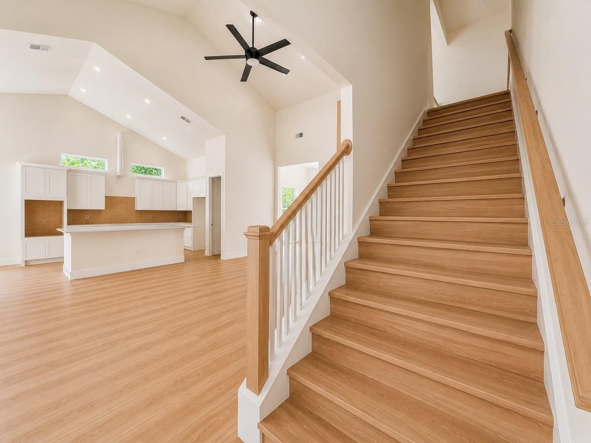 490 RIVERWOODS TRAIL — photo 4 of 8