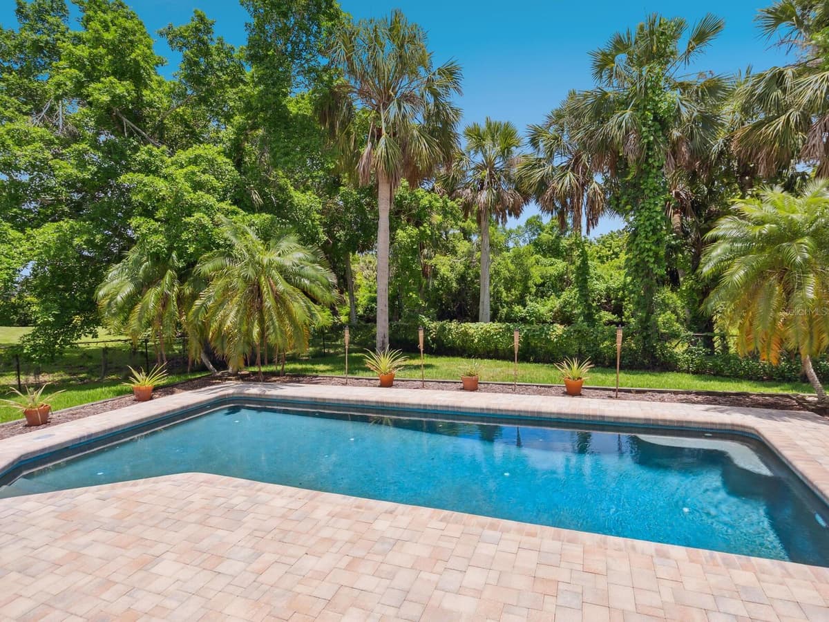 3648 BENEVA OAKS BOULEVARD — photo 34 of 54