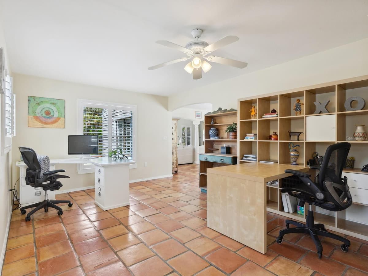 3648 BENEVA OAKS BOULEVARD — photo 14 of 54