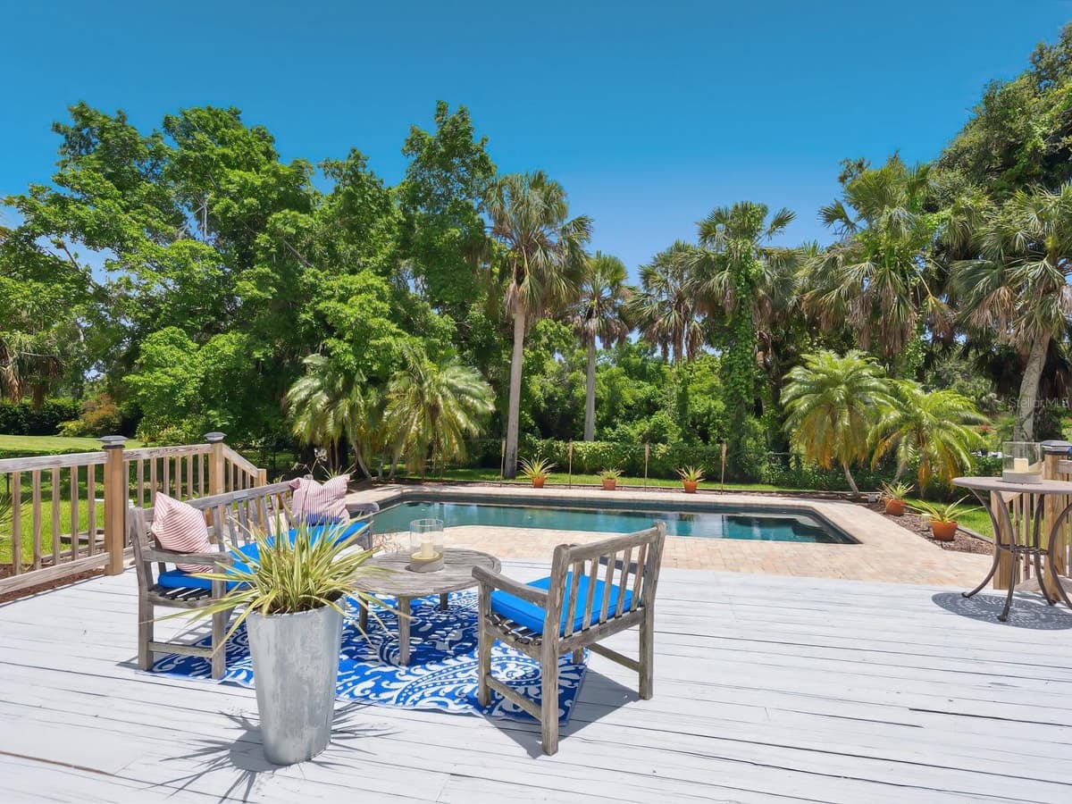 3648 BENEVA OAKS BOULEVARD — photo 31 of 54