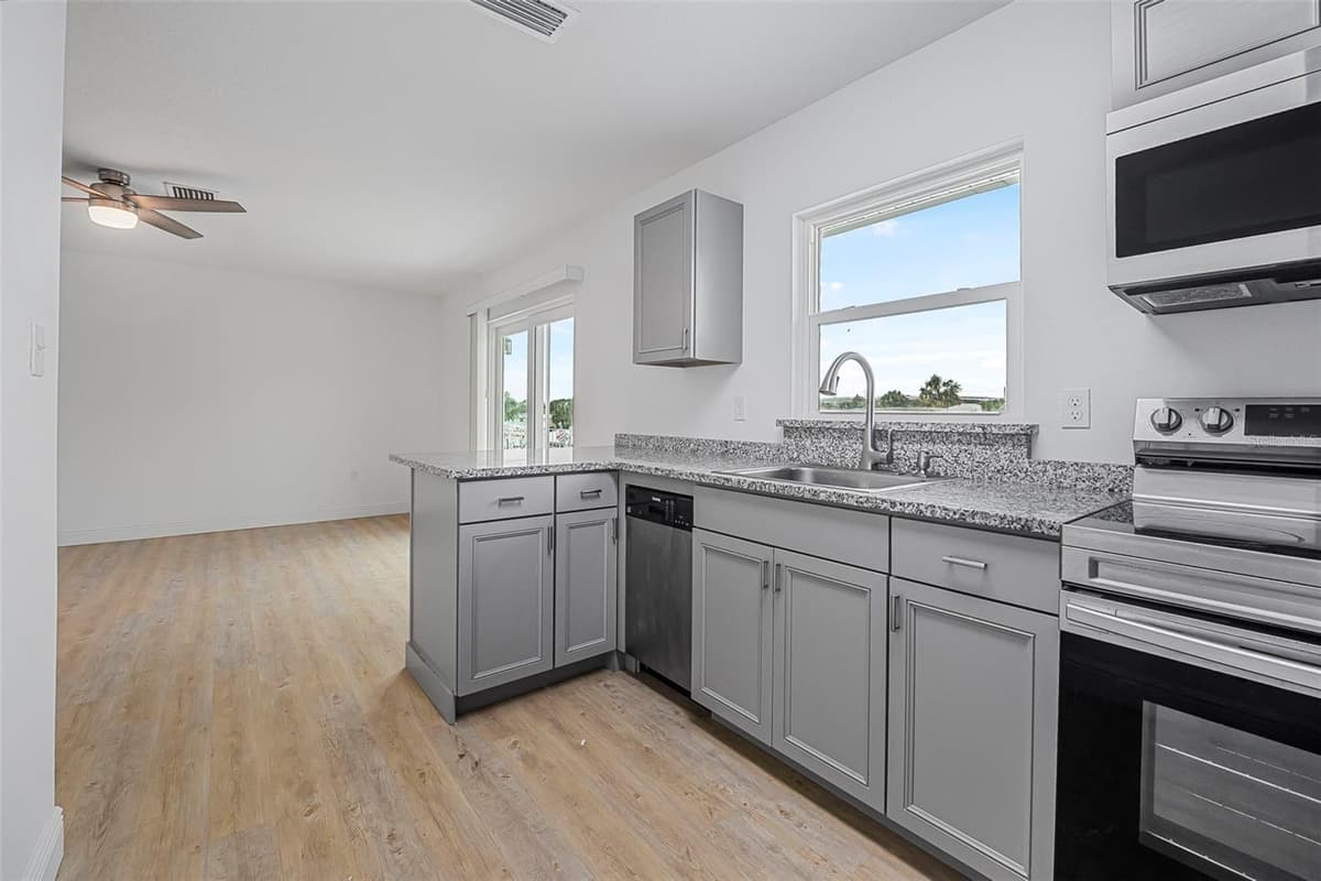 225 FLAGLER AVENUE — photo 29 of 50