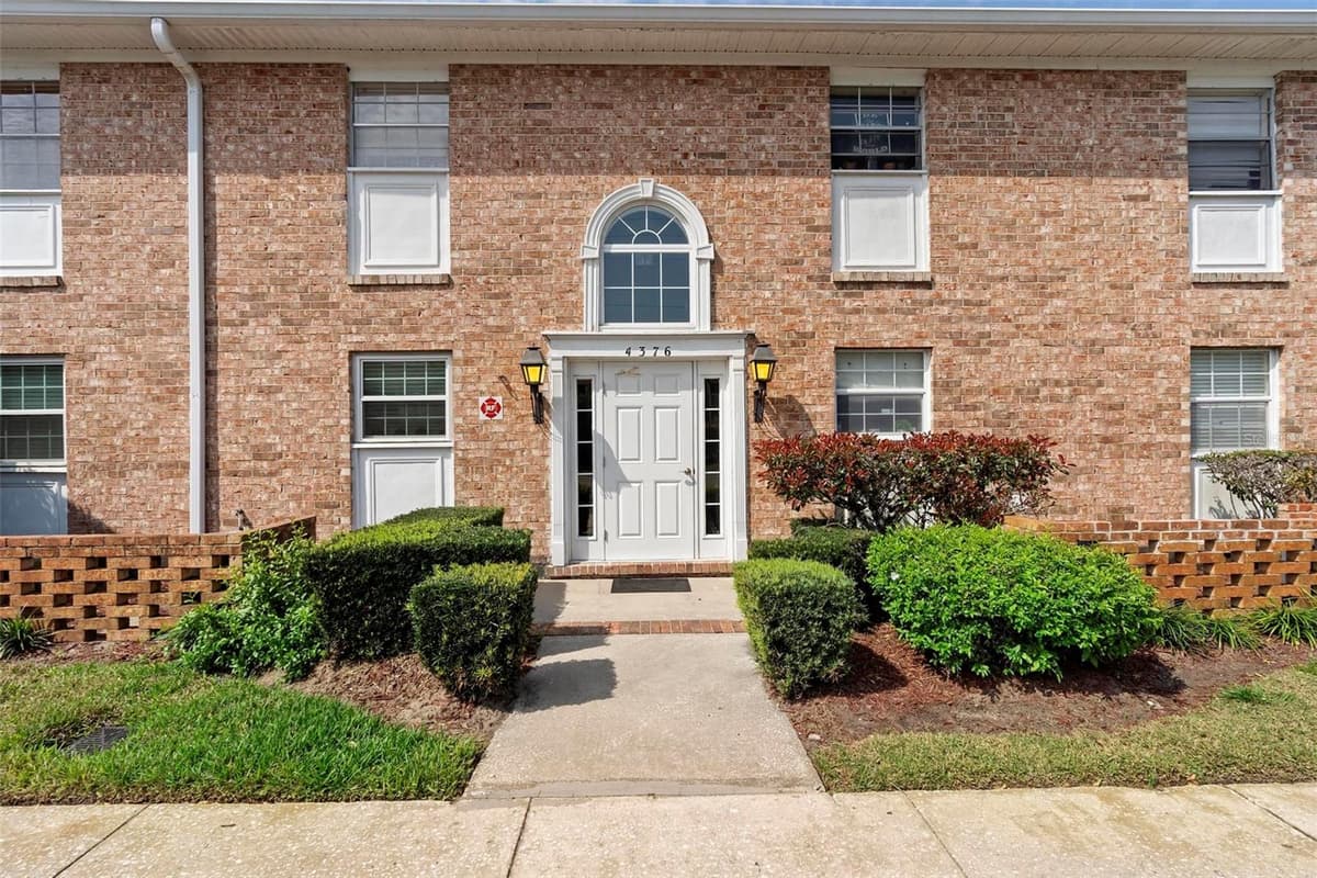 4376 LAKE UNDERHILL ROAD — photo 1 of 41