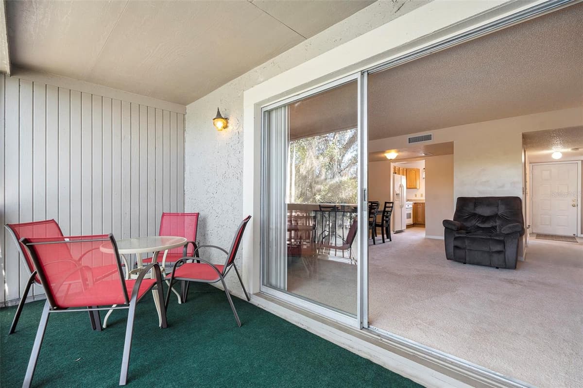 6311 NEWTOWN CIRCLE — photo 21 of 40