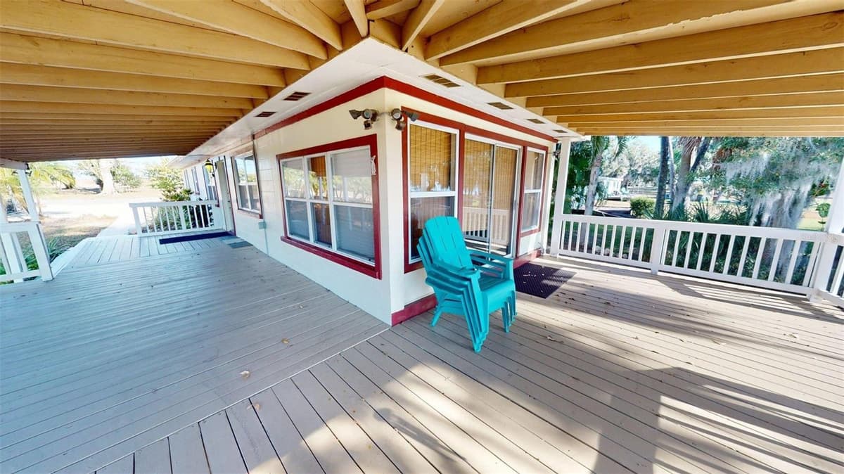 1405 LAKE REEDY BOULEVARD — photo 24 of 32