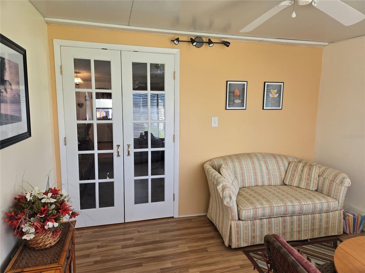 386 TOWNBRIDGE DRIVE — photo 31 of 86