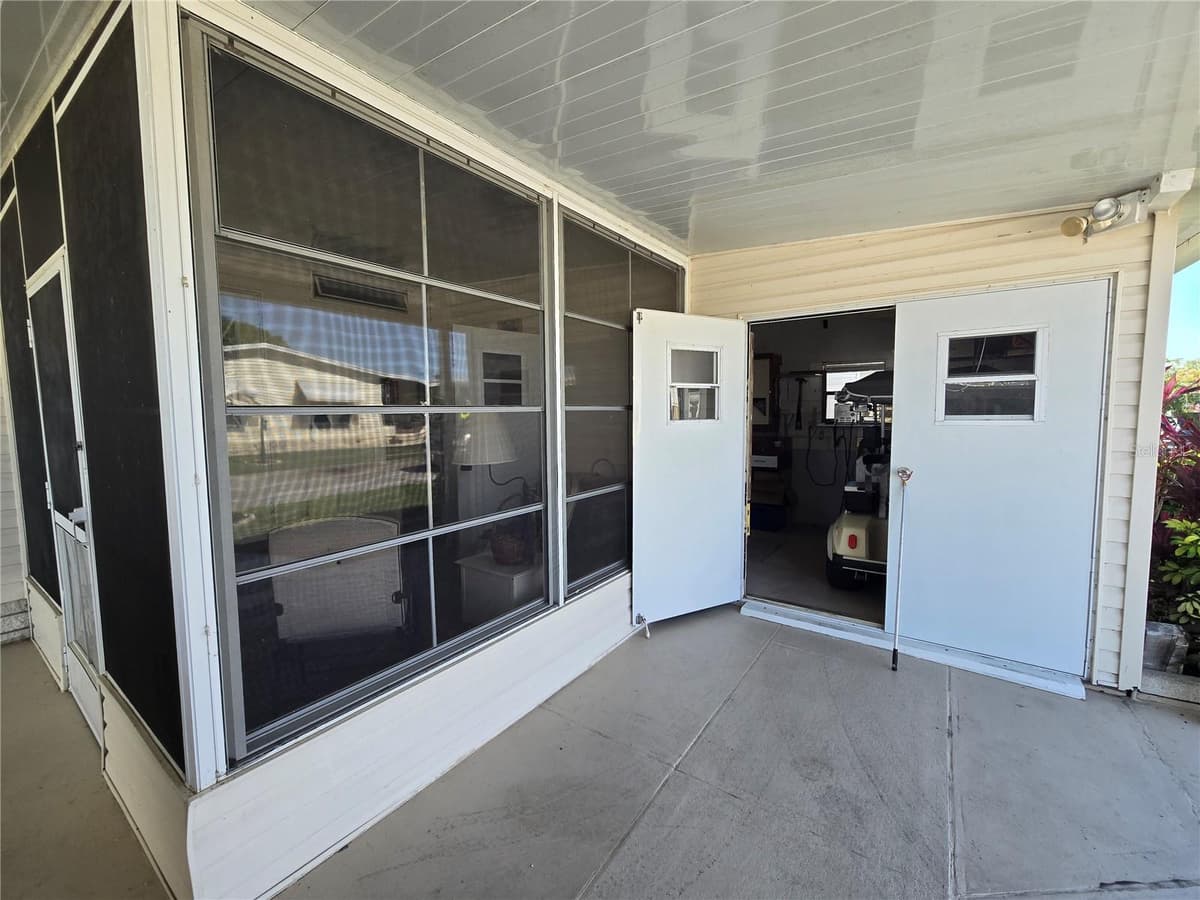 386 TOWNBRIDGE DRIVE — photo 9 of 86
