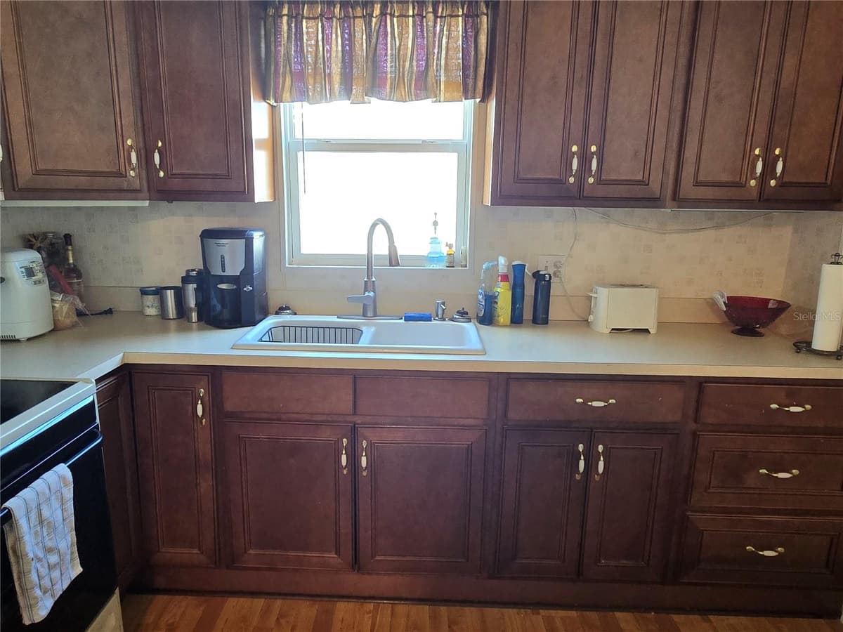 386 TOWNBRIDGE DRIVE — photo 18 of 86