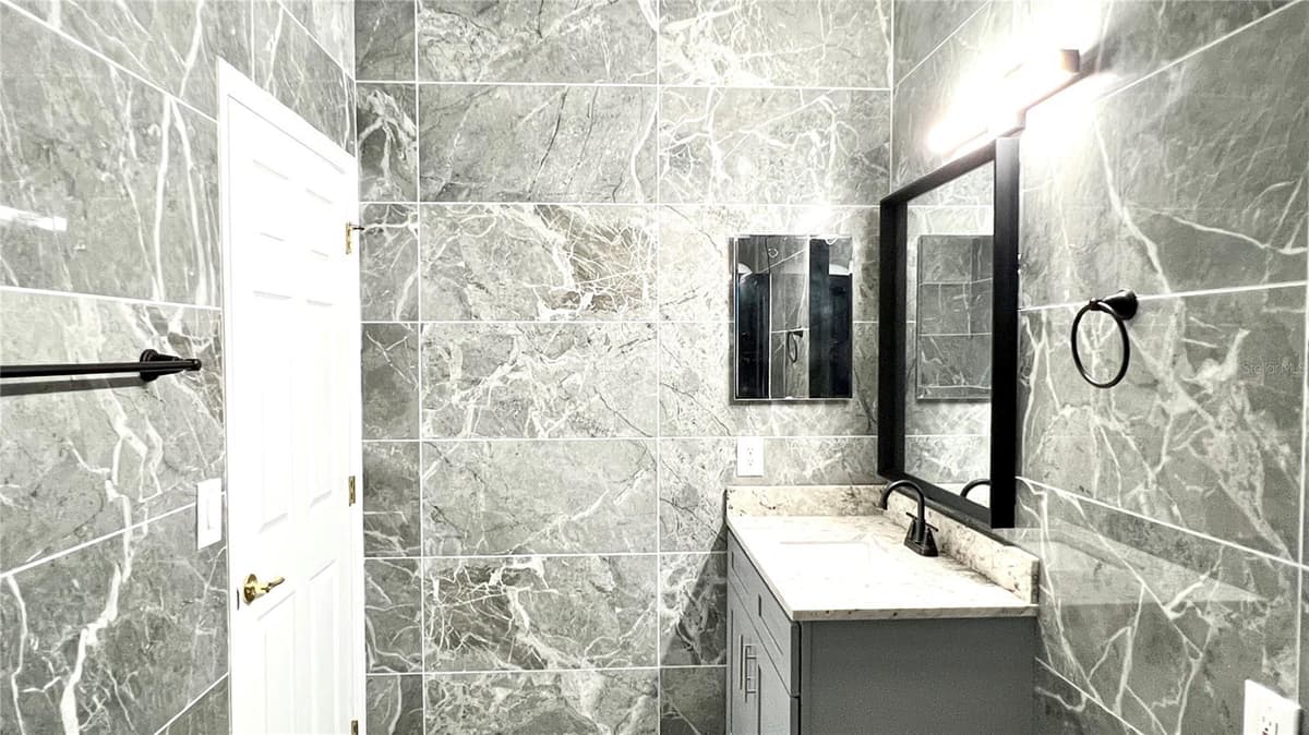 8854 OAK LANDINGS COURT — photo 56 of 61