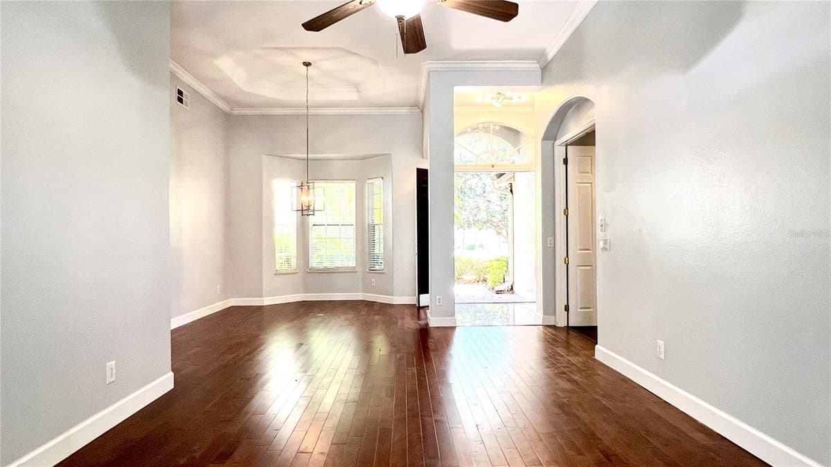 8854 OAK LANDINGS COURT — photo 10 of 61