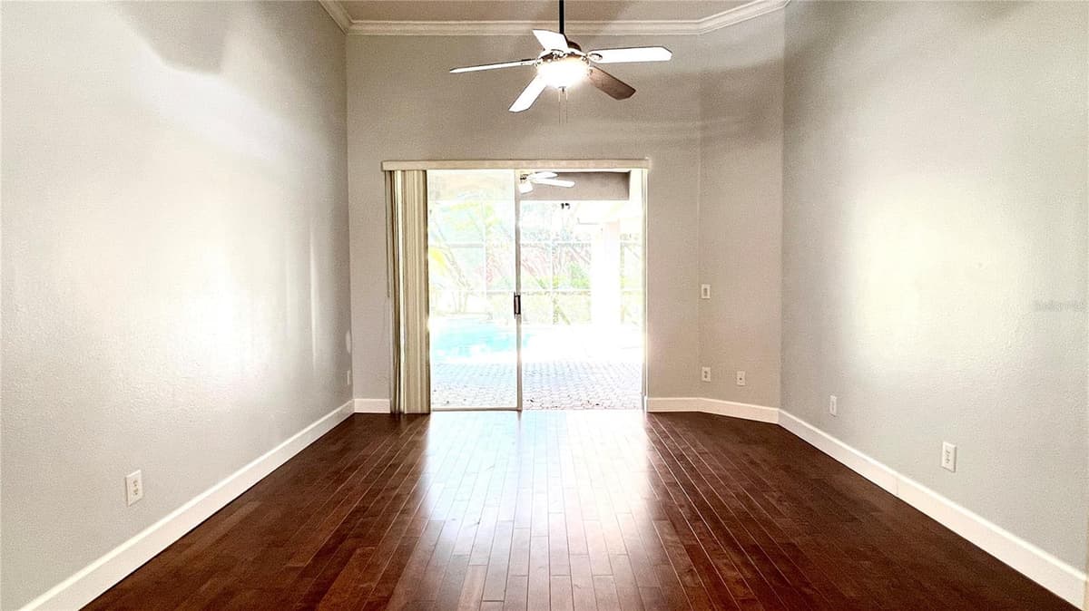 8854 OAK LANDINGS COURT — photo 9 of 61