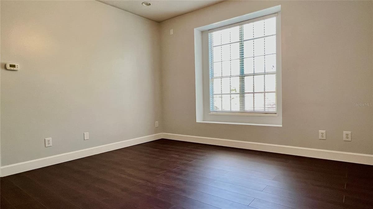 8854 OAK LANDINGS COURT — photo 48 of 61