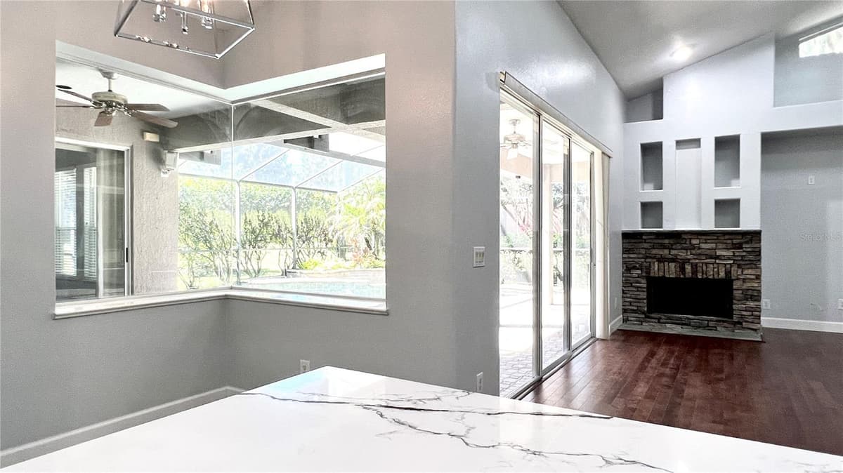 8854 OAK LANDINGS COURT — photo 19 of 61