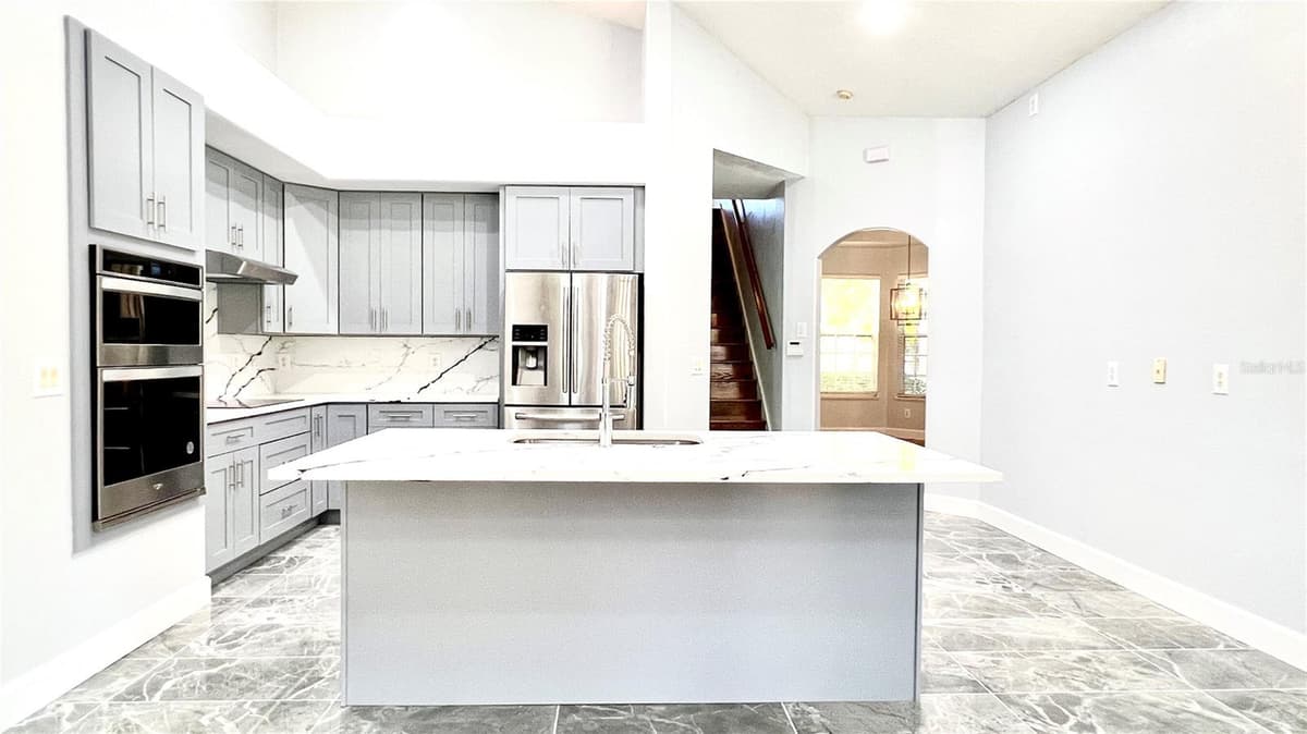 8854 OAK LANDINGS COURT — photo 21 of 61