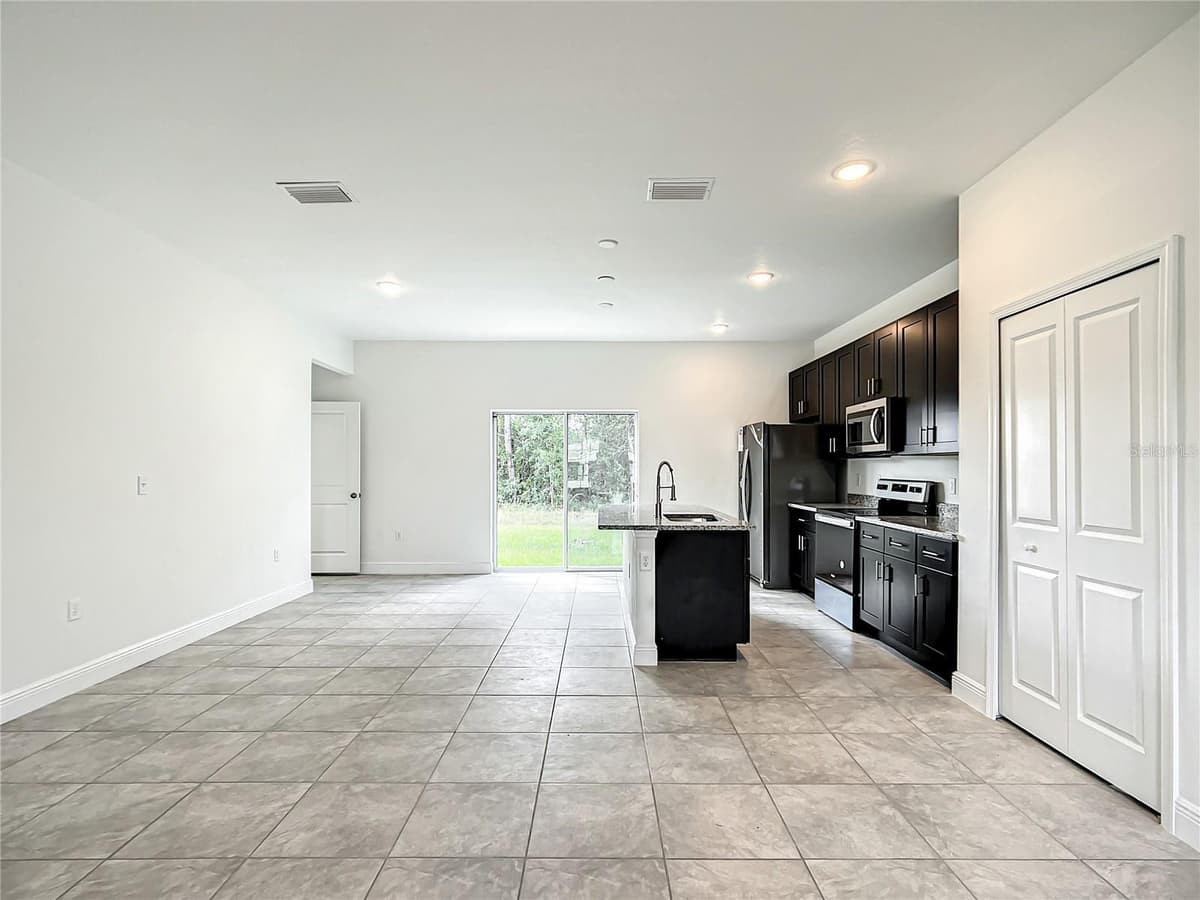 406 MARION OAKS TRAIL — photo 20 of 55