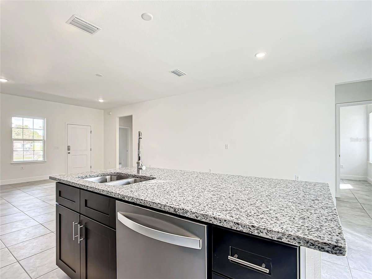 406 MARION OAKS TRAIL — photo 17 of 55