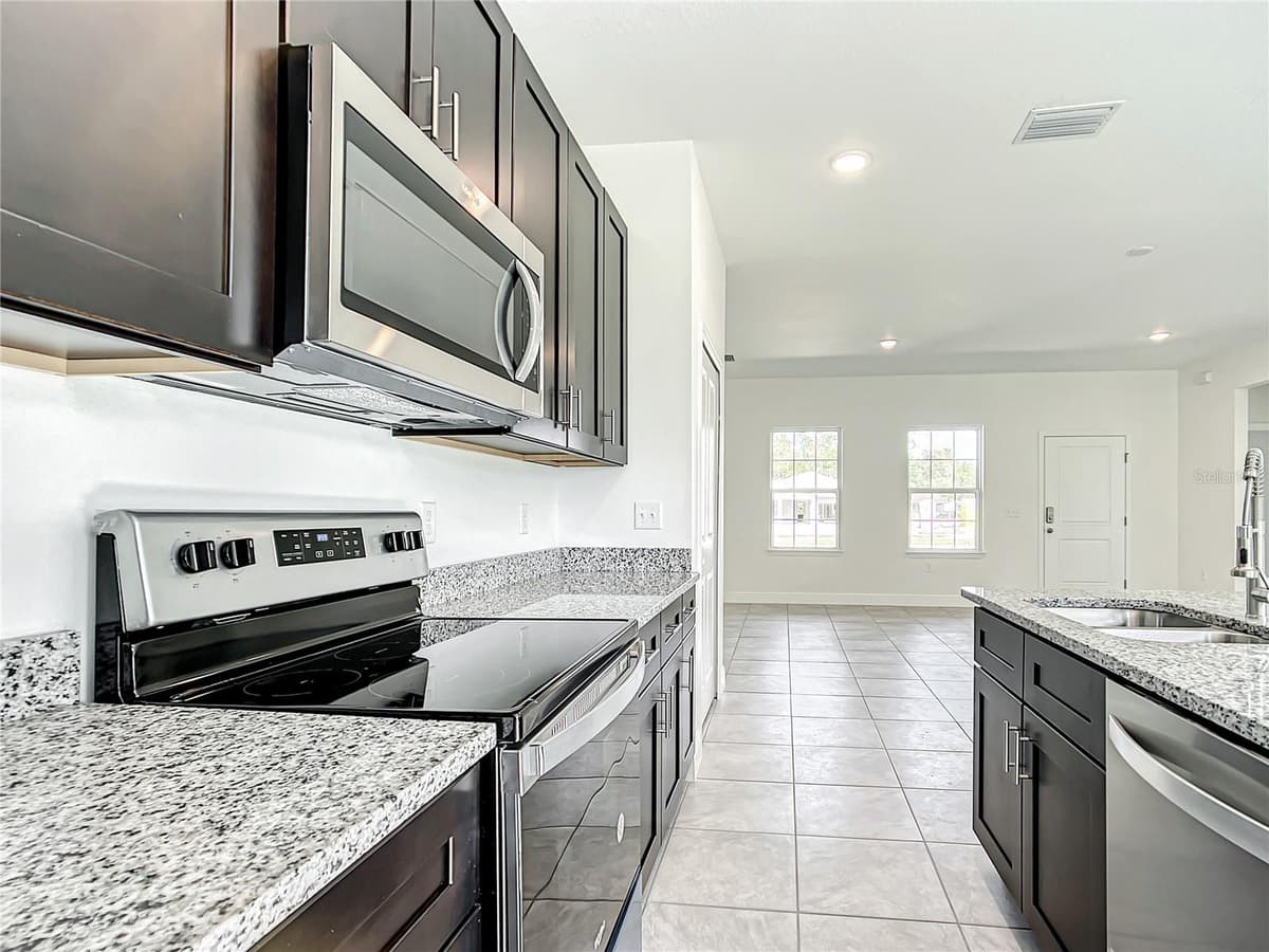 406 MARION OAKS TRAIL — photo 18 of 55