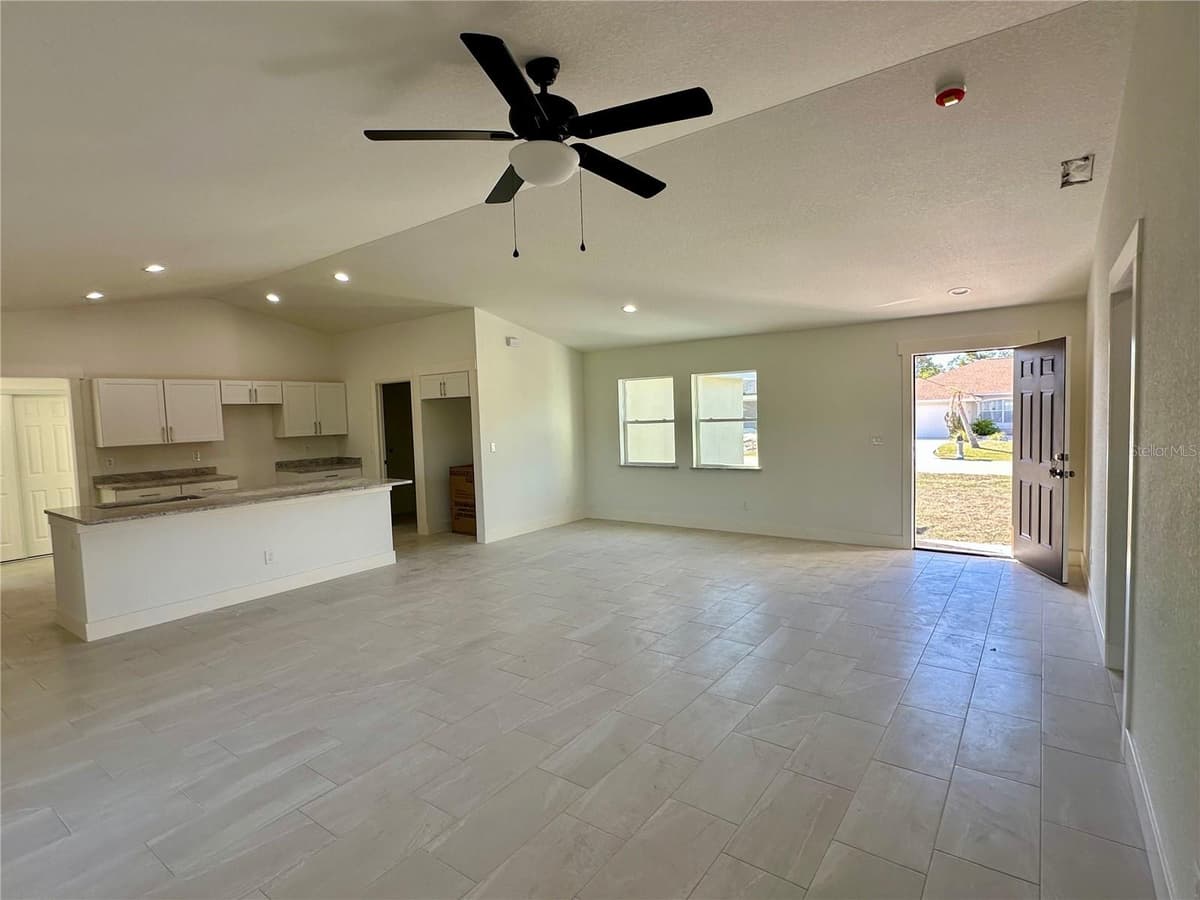 9172 RAVEL STREET — photo 3 of 26