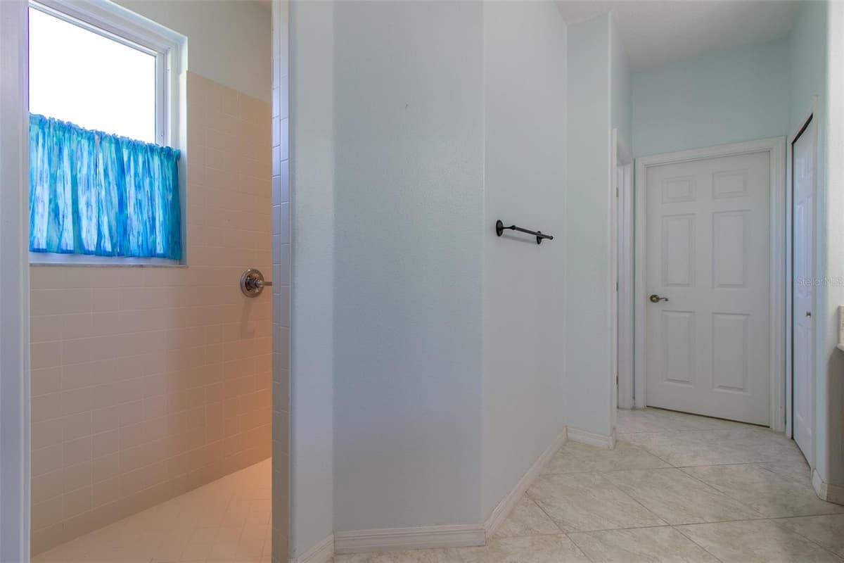 15304 15TH TERRACE ROAD — photo 52 of 77