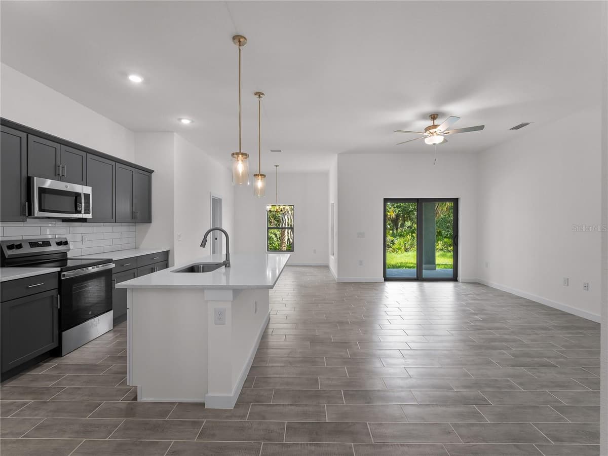 17339 ELMWOOD AVENUE — photo 25 of 57