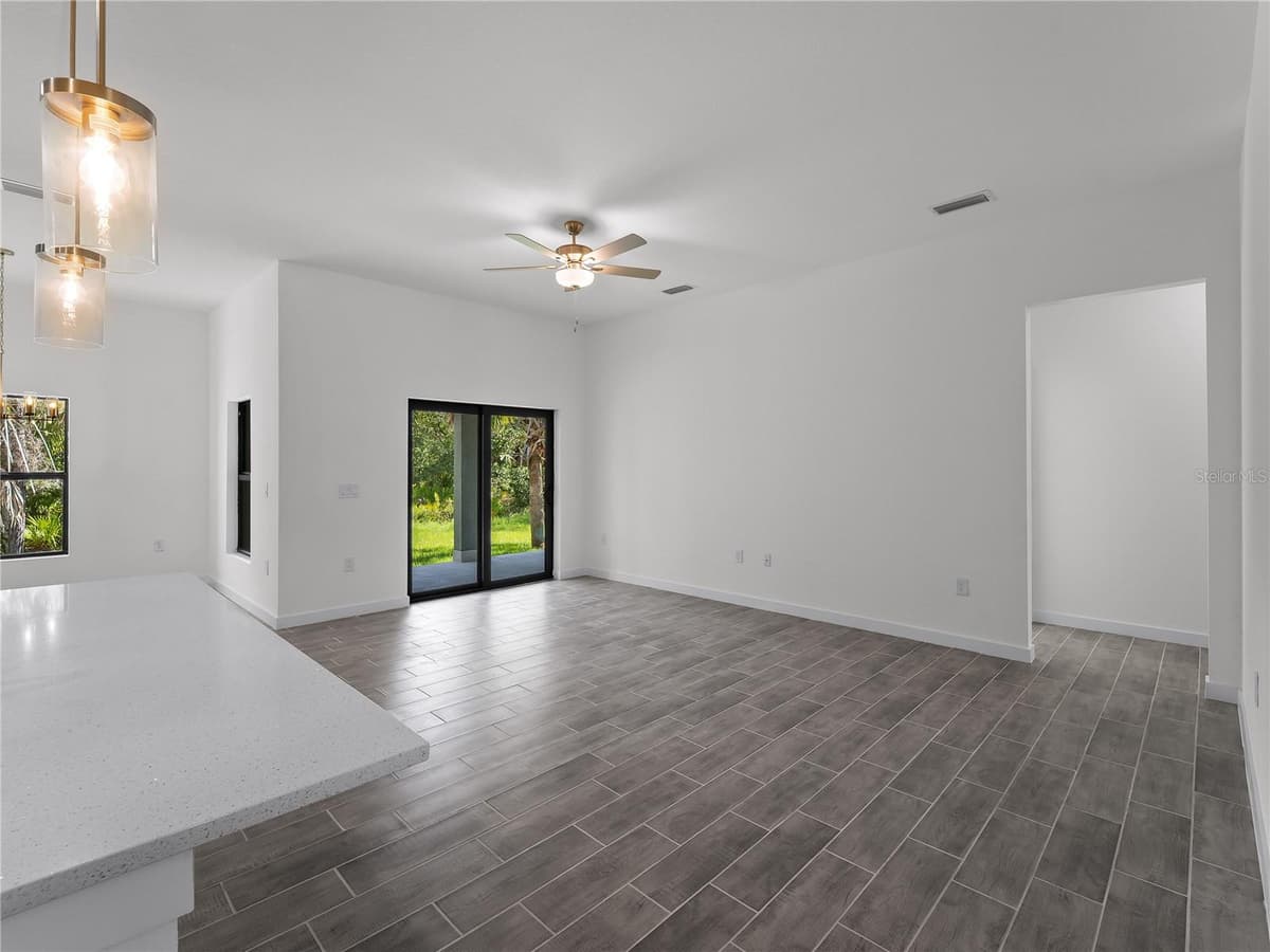 17339 ELMWOOD AVENUE — photo 26 of 57