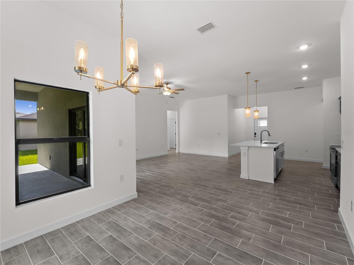 17339 ELMWOOD AVENUE — photo 16 of 57