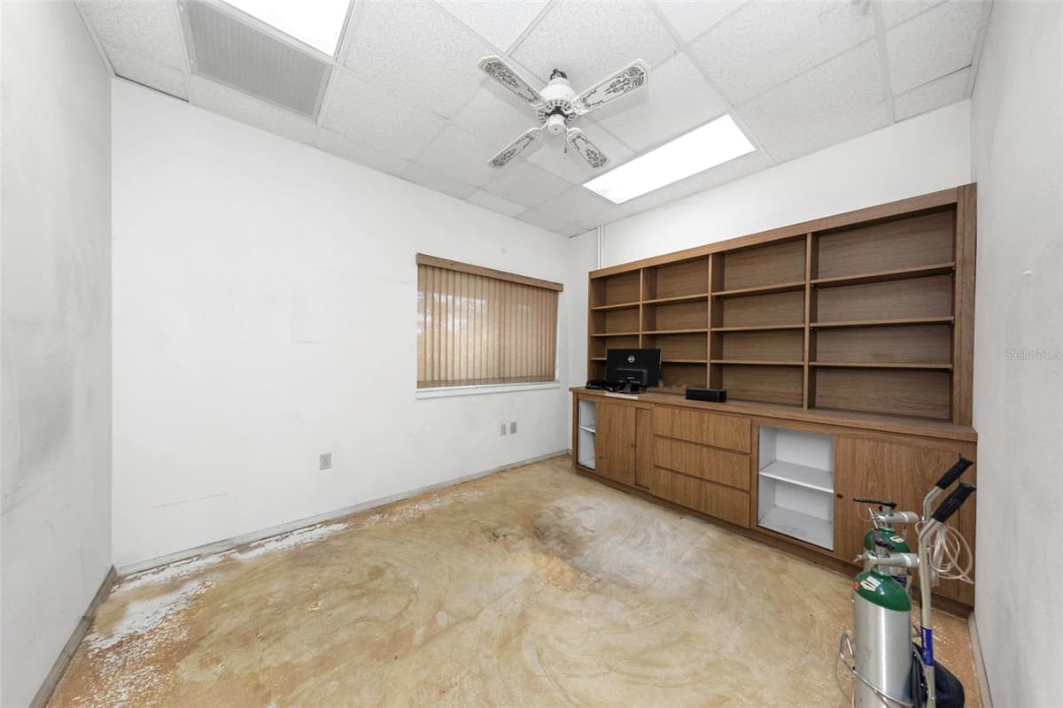 655 INDIANA AVENUE — photo 18 of 100