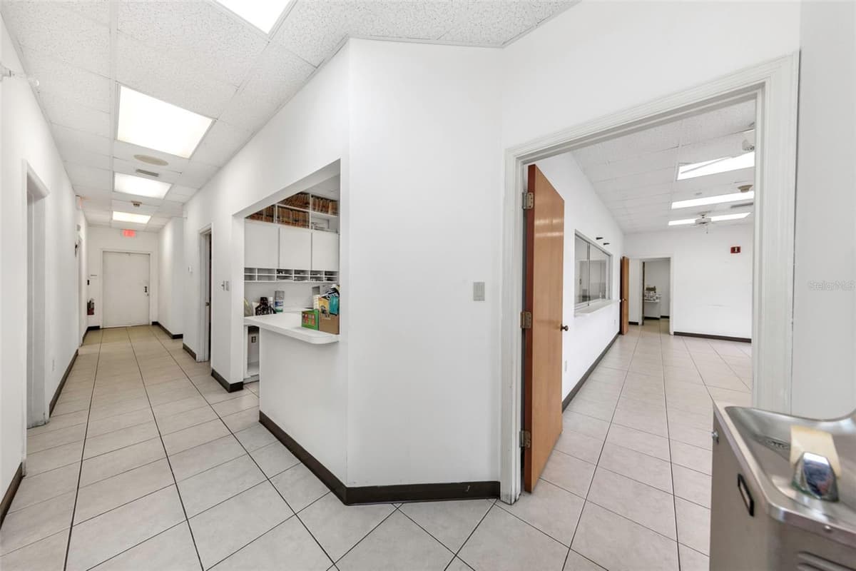 655 INDIANA AVENUE — photo 24 of 100