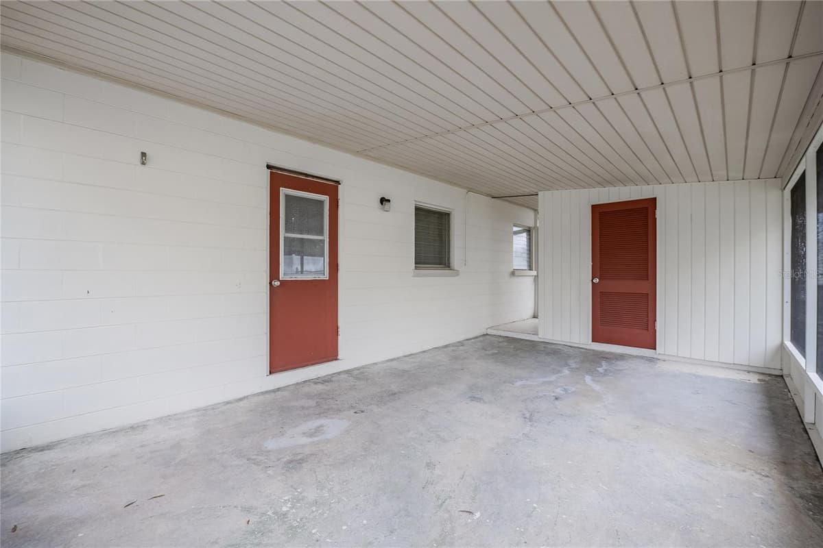 1831 STAUNTON AVENUE — photo 8 of 15