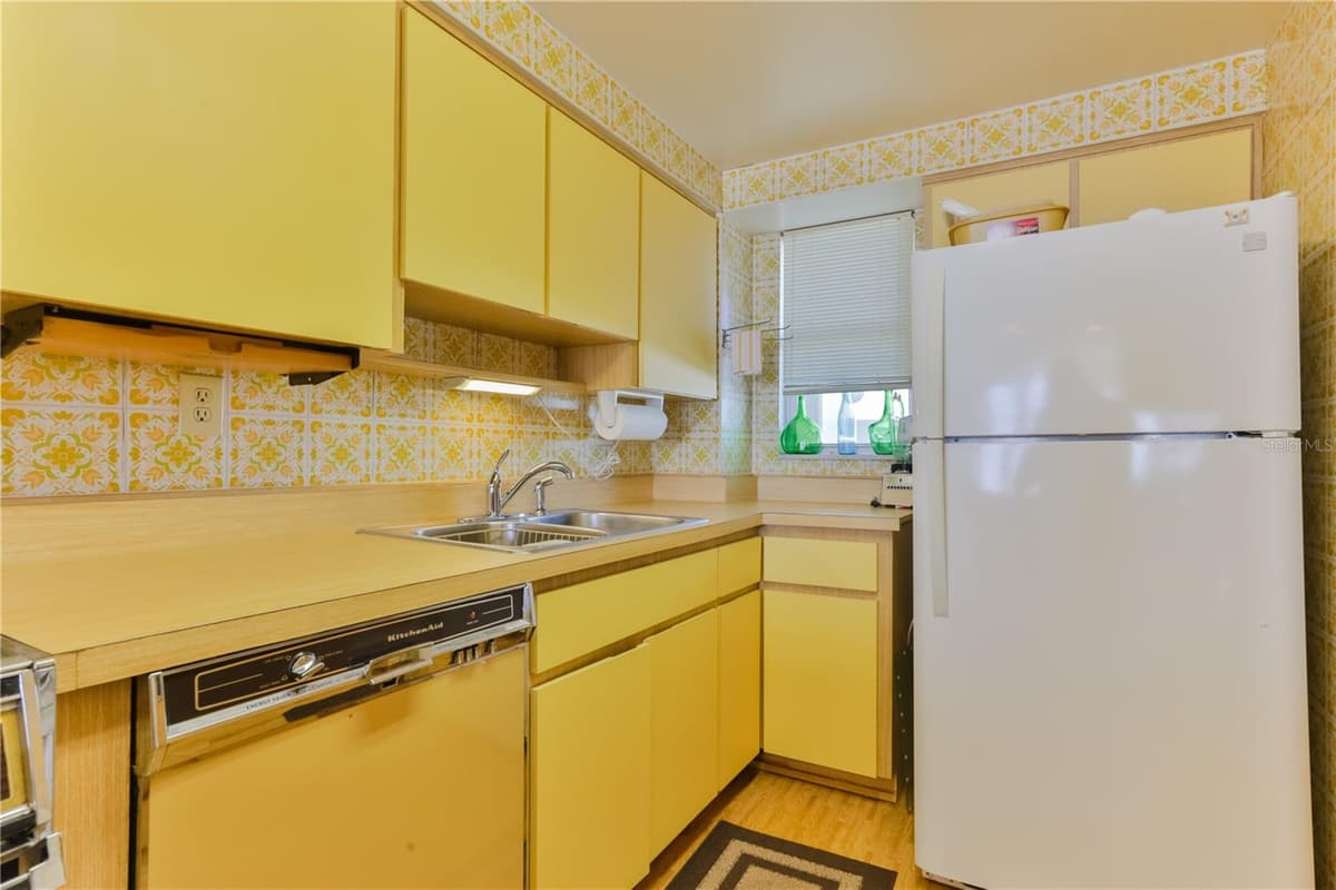 1133 OCEAN SHORE BOULEVARD — photo 27 of 56