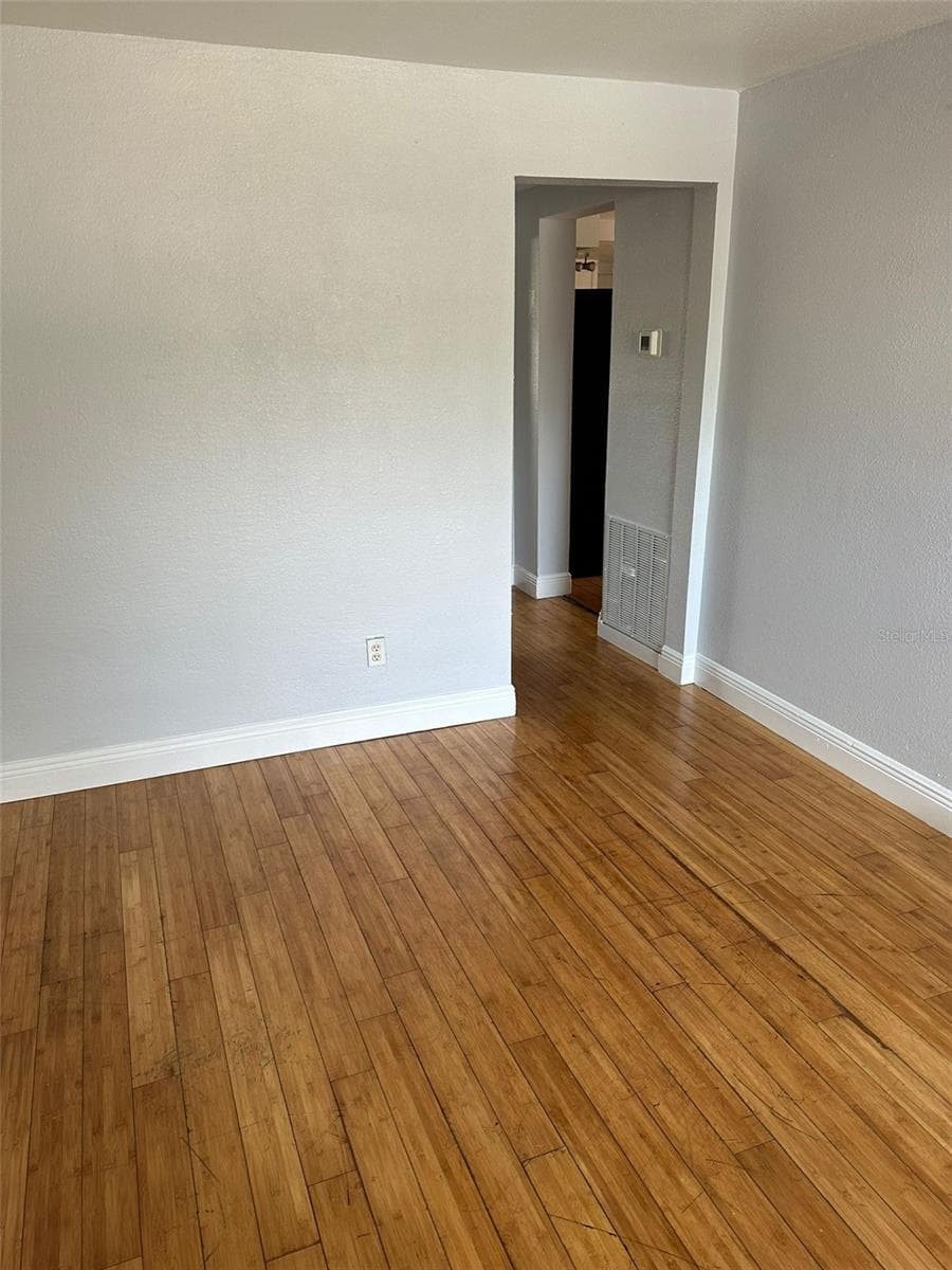 3718 19TH AVENUE — photo 10 of 23