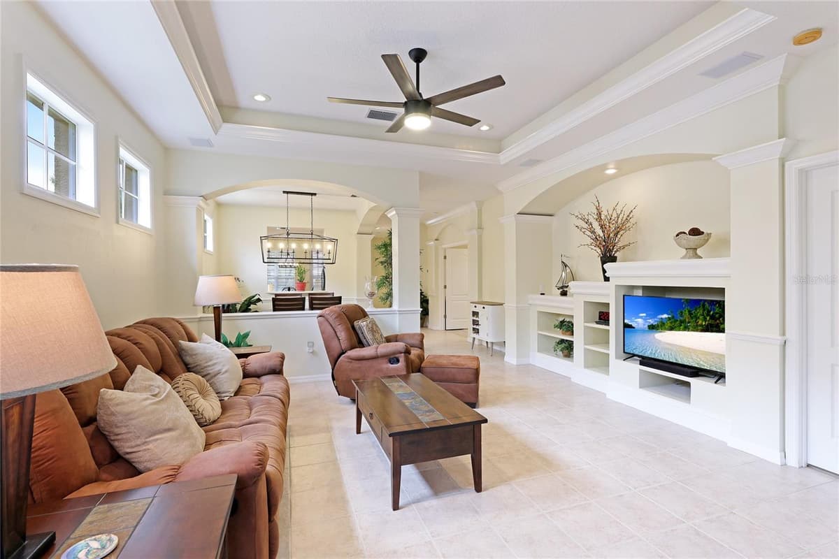 6103 AVIARY COURT — photo 14 of 38