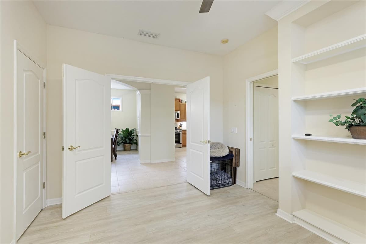 6103 AVIARY COURT — photo 18 of 38