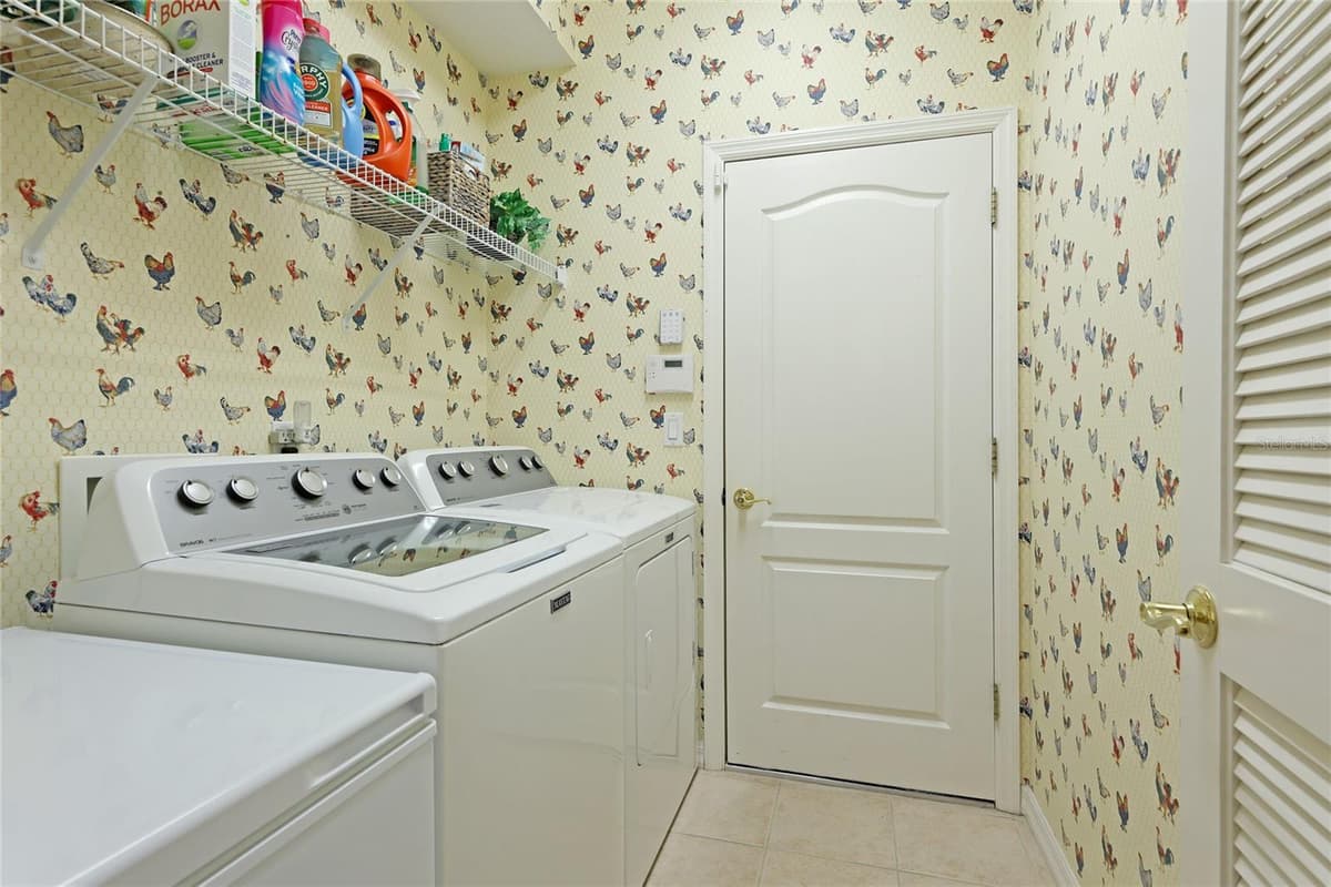 6103 AVIARY COURT — photo 25 of 38