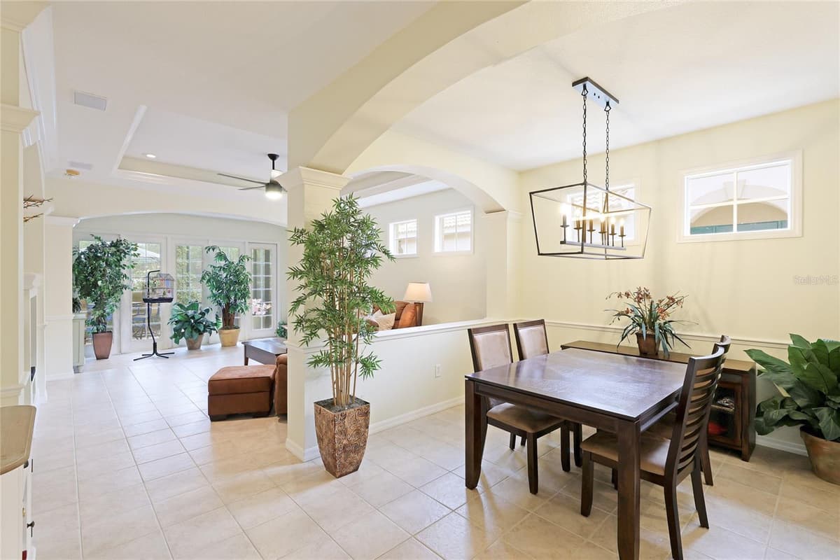 6103 AVIARY COURT — photo 10 of 38
