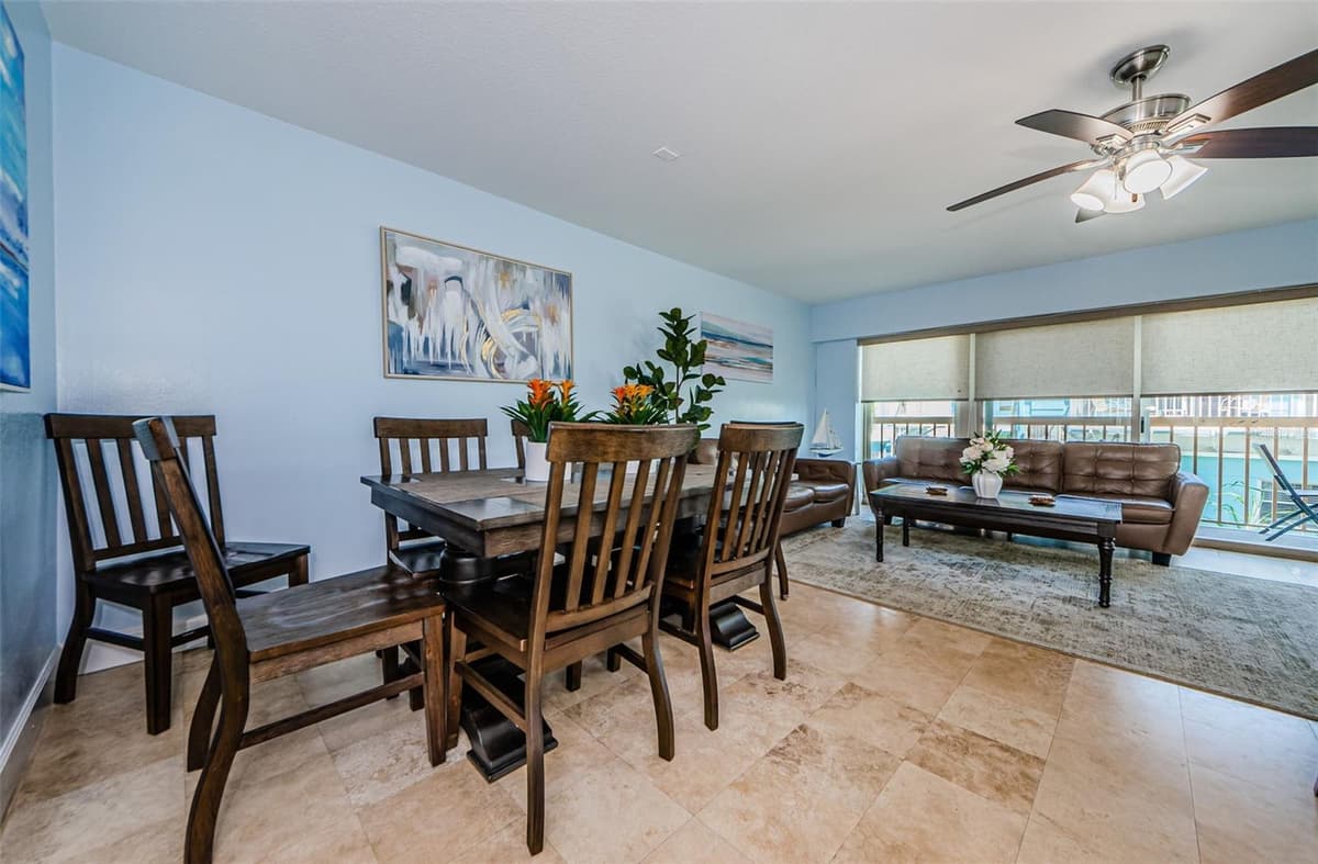 479 E SHORE DR — photo 13 of 61
