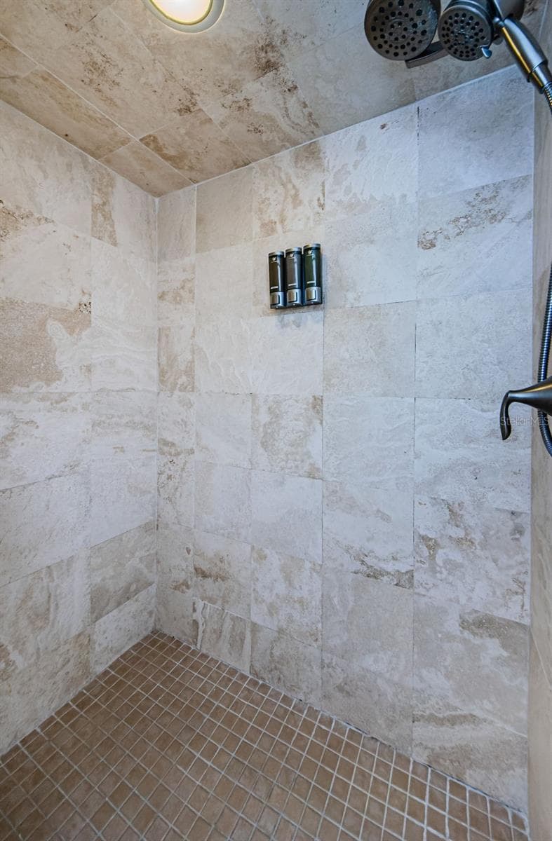 479 E SHORE DR — photo 27 of 61