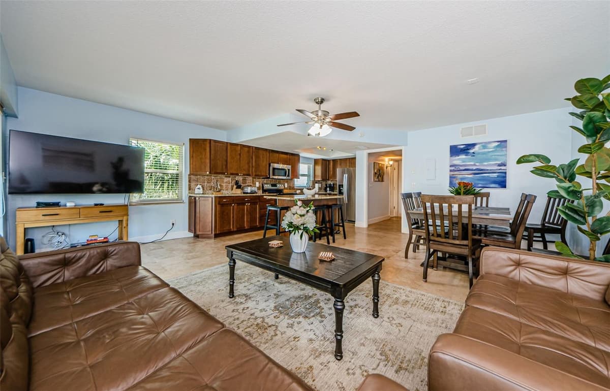 479 E SHORE DR — photo 12 of 61