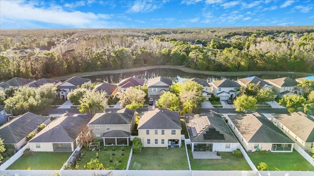 20427 CAROLINA CHERRY COURT — photo 8 of 59