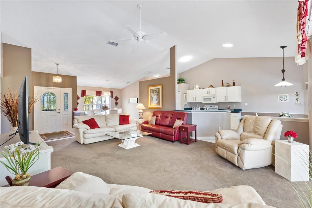3909 RIVER CREST CIRCLE — photo 9 of 41