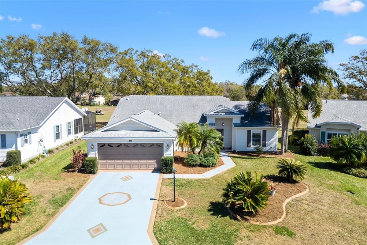 3909 RIVER CREST CIRCLE — photo 3 of 41