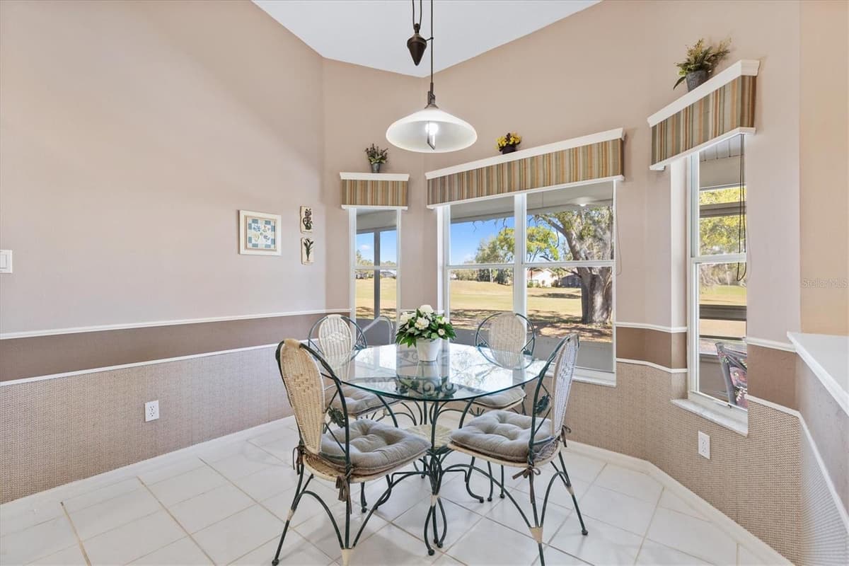 3909 RIVER CREST CIRCLE — photo 17 of 41