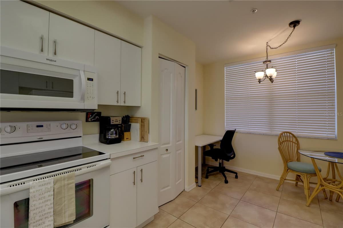 5211 MAHOGANY RUN — photo 23 of 37