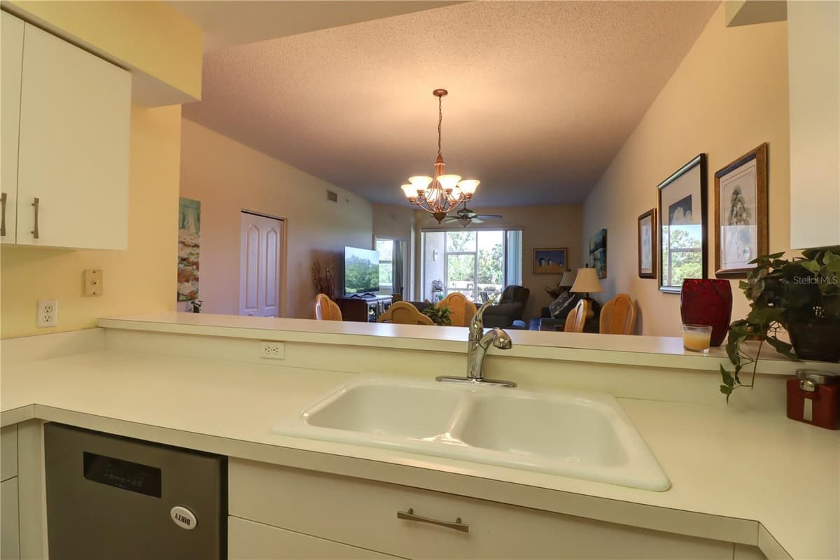 5211 MAHOGANY RUN — photo 22 of 37