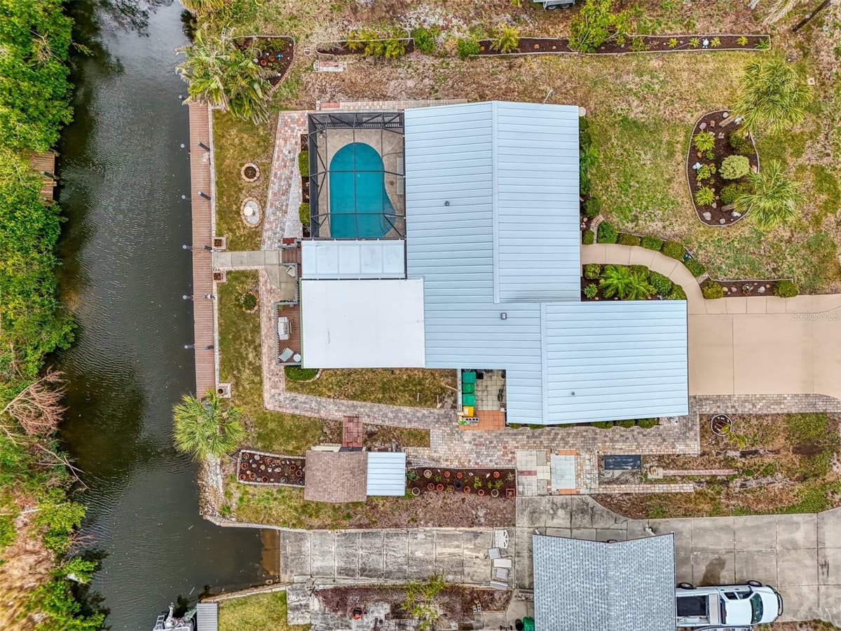 1173 BROWN STREET — photo 43 of 44
