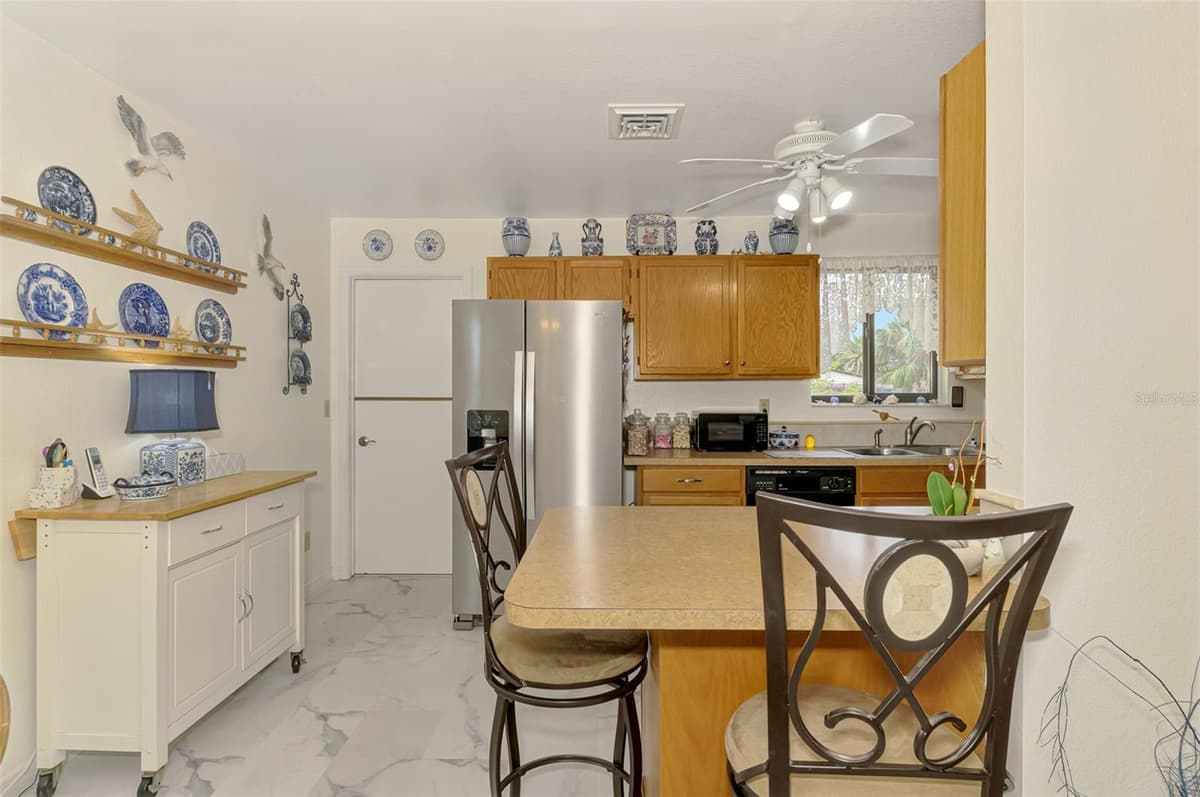 1173 BROWN STREET — photo 12 of 44