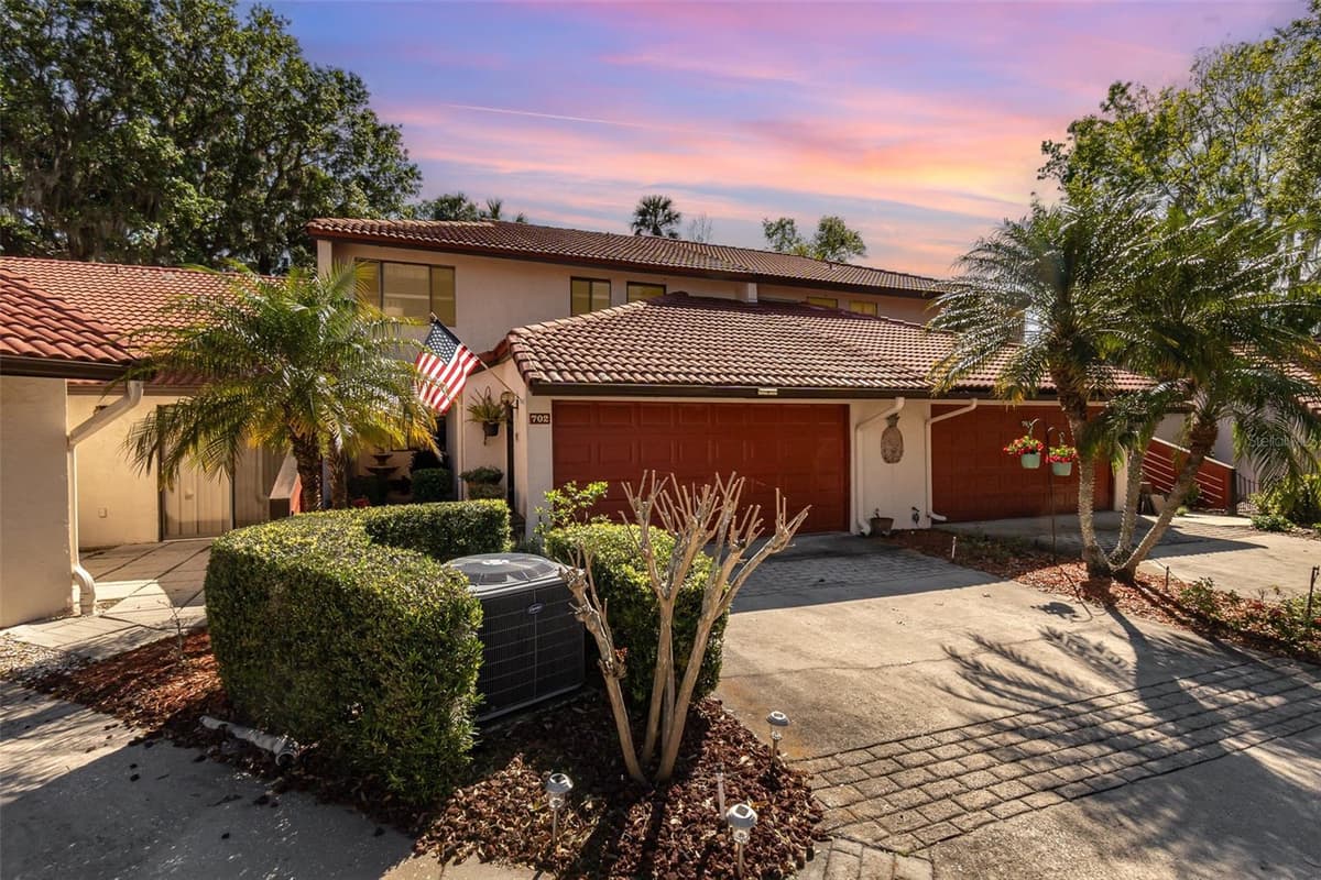 702 CLUSTERWOOD DRIVE — photo 1 of 46